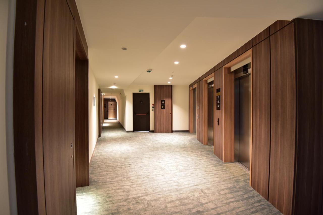 Woodside Residences *